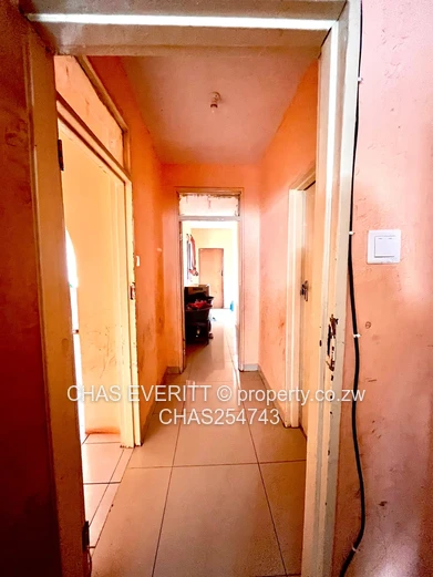 Zimre Park 3 Bedroomed House For Sale
