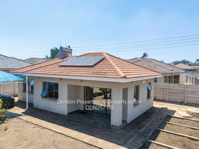 Corner 550m² Stand with Home & Solar in Kutandara