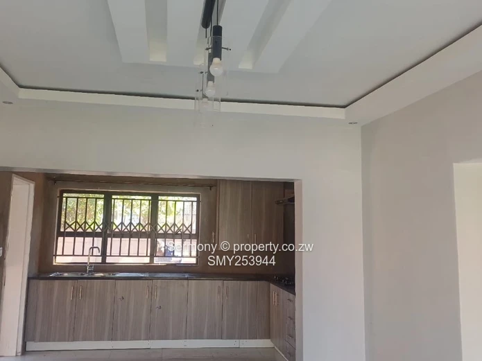 Cottage To Let | Vainona