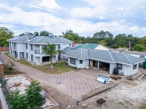 8 Bedroom House