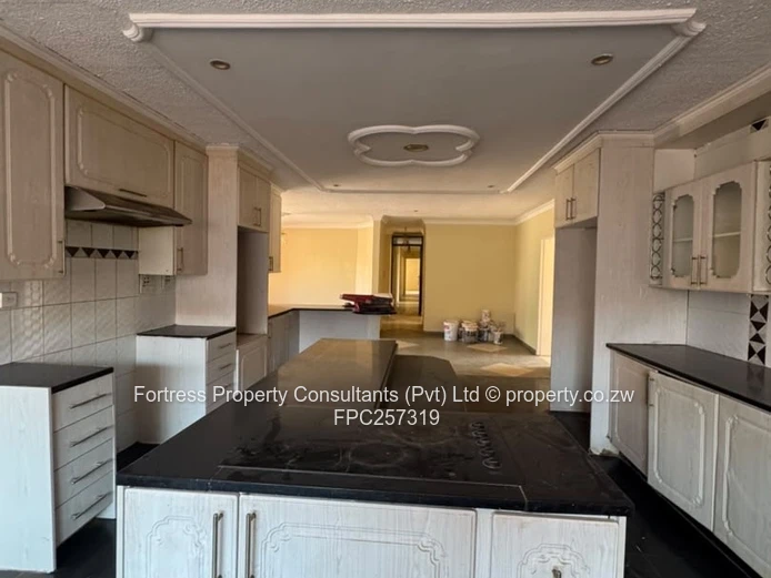 5-Bed House for Rent in Westgate