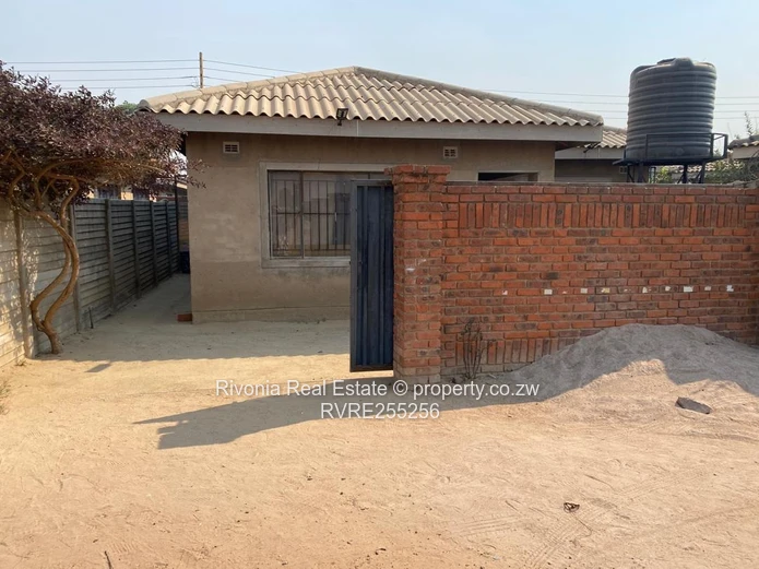 Fidelity 3-Bed House with Borehole & Water Tank