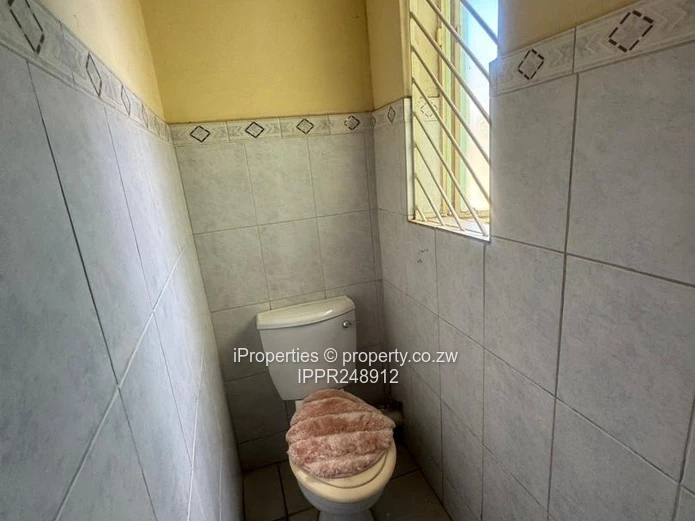 Golden Oldie Modern 5-Bedroom Home – Marlborough