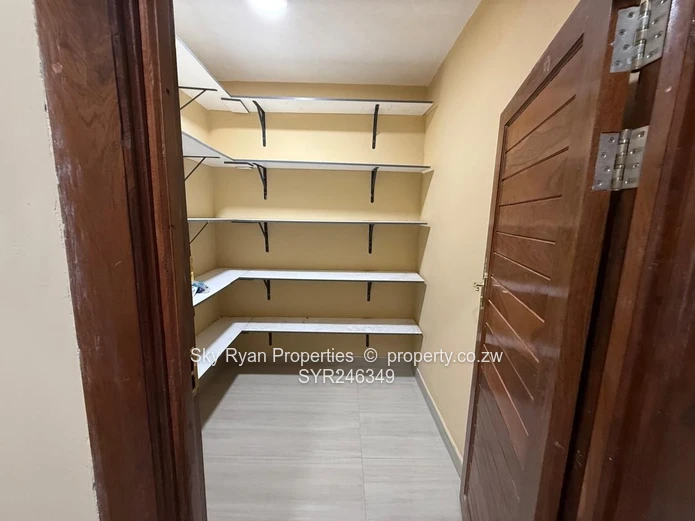 Arlington House To Let