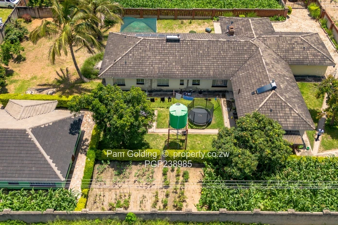 House with seperate cottage - Ideal for Rental Income