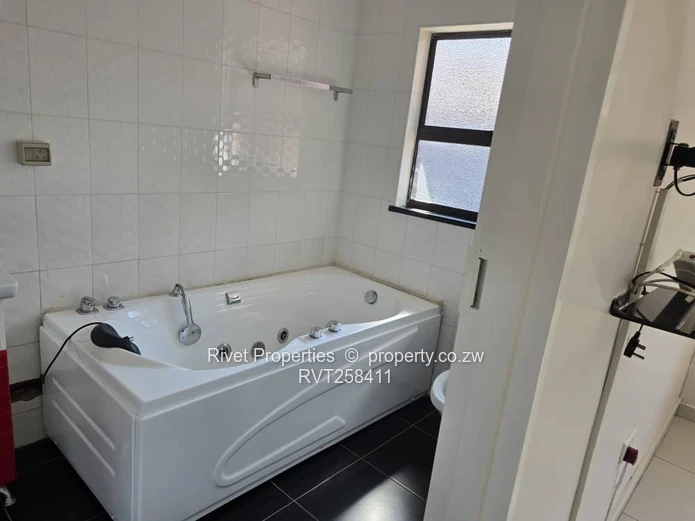 Vacant House To Let In Madokero