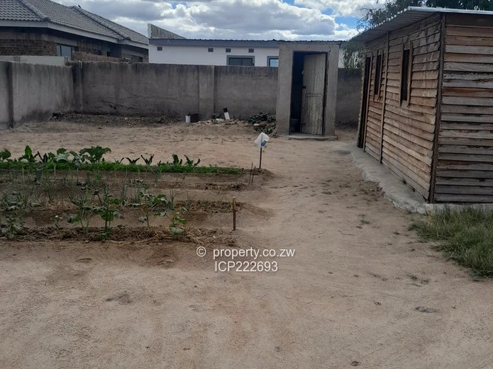 Prime 300m² Stands for Sale in Stoneridge, Harare South! with a Title Deed going for $18 000, 