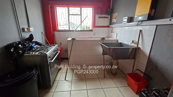 Modern 3-Storey Commercial Buidling In CBD