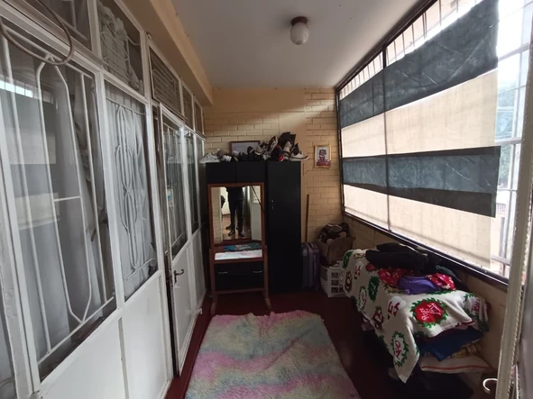 Flat & Apartment
