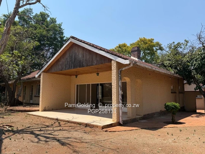 Fortunes Gate | Classic Living In A Leafy Suburb