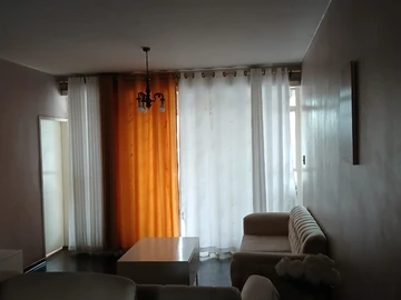 3 Bedroom Flat & Apartment