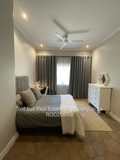 Large family home in quiet neigborhood