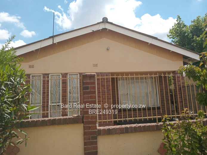  House To Let – Zengeza 3, Chitungwiza