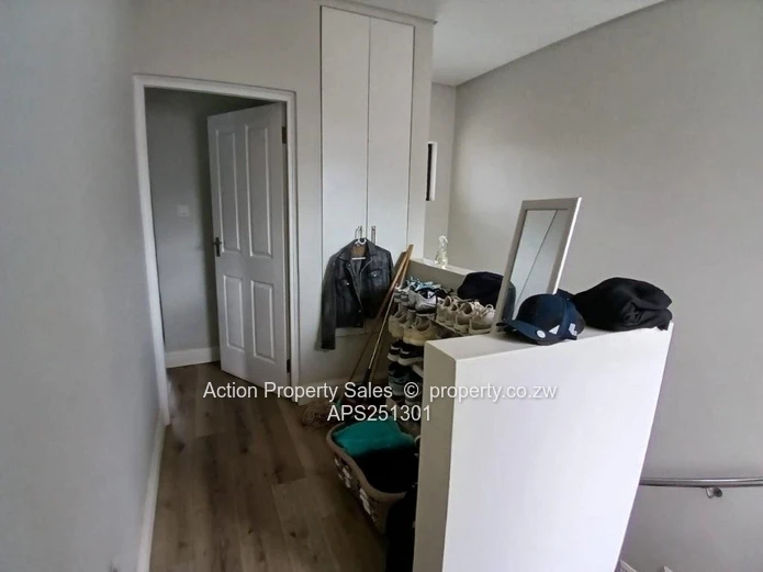 2 Bed Garden Flat For Rent In Avondale! 