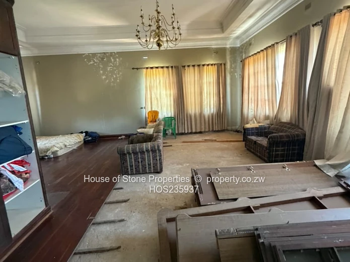 Hogerty Hill: Grand 8-Bed Mansion with Pool