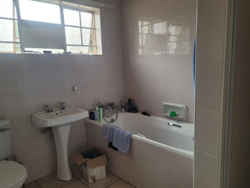 3 Bedroom Garden Flat