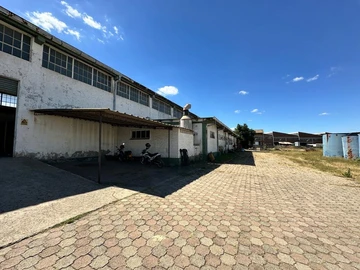 Commercial & Industrial Land