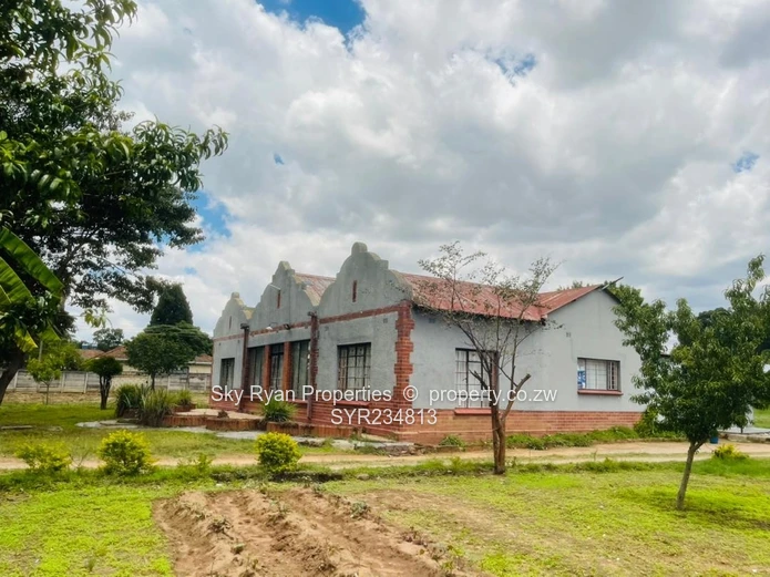 Hatfield House For Sale 