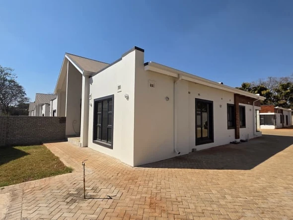 3 Bedroom Garden Flat
