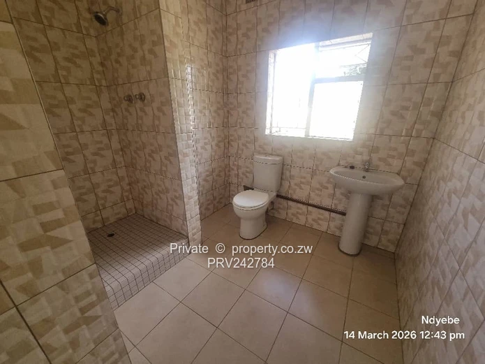 Fully Refurbished 3 bedroom House available to rent