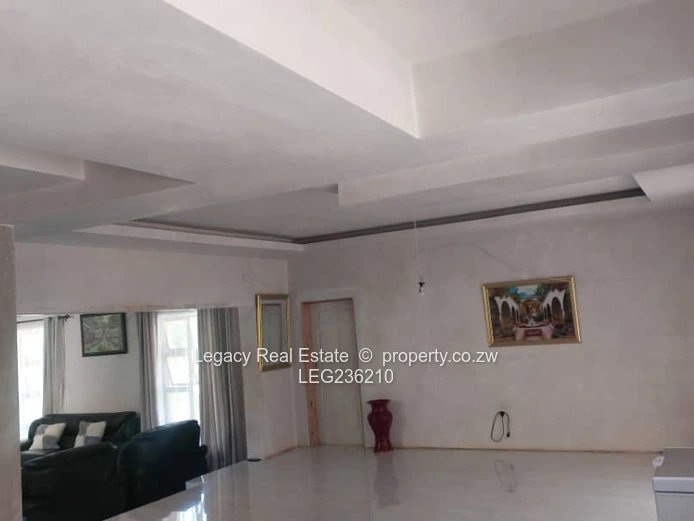 Prestigious Glen Lorne Residence on 2,000m² Stand,Exceptional Luxury Home with Multiple Ensuites