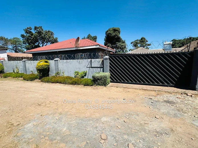 Neat House For Rent In Highfields Main Street