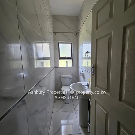 Modern Appealing and spaciously finished tasteful home