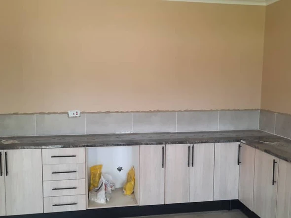 3 Bedroom Flat & Apartment