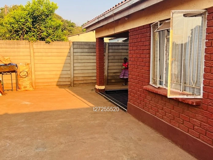 Spacious 5 Bedroom House for sale