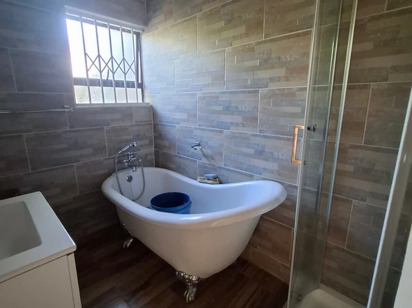 2 Bedroom Garden Flat