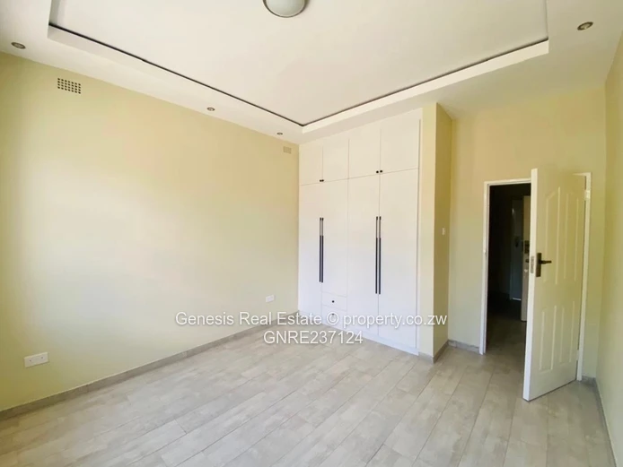 Peakwood Village 3 bedrooms for sale 