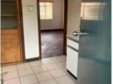 2 Bedroom Flat & Apartment