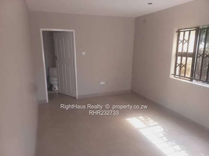 A beautiful 3 bedroomed cottage available  to rent for both commercial and residential