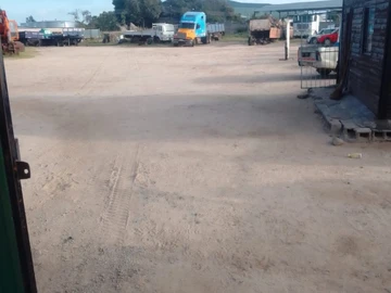 Commercial & Industrial Land