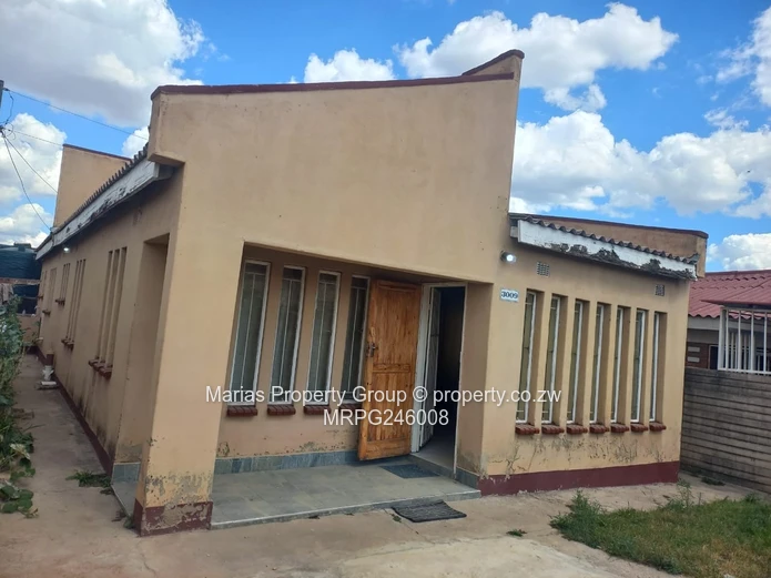 Fully Furnished 3-Bed Townhouse with Borehole, St Marys