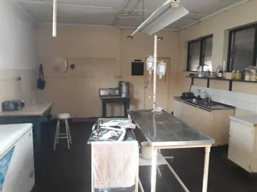 12 Bedroom Flat & Apartment