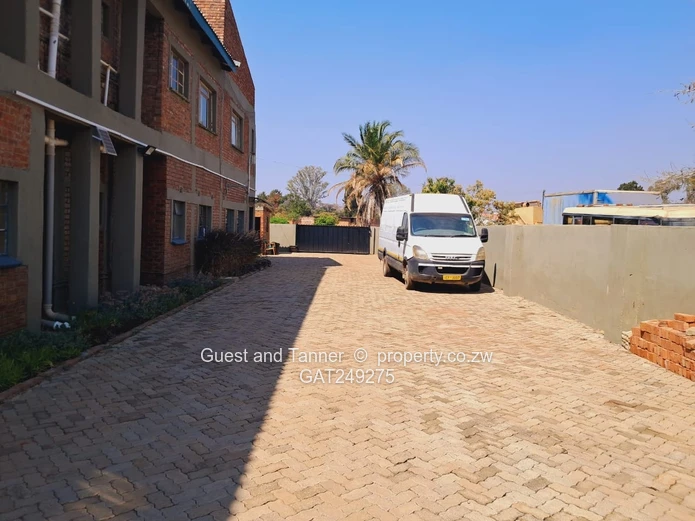 Prime Double-Storey Commercial/ Industrial Complex in Norton Nharira Industrial Area.