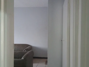 2 Bedroom Flat & Apartment