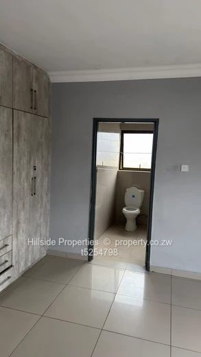 3bedroom apartment Groom bridge  (Sole Mandate)