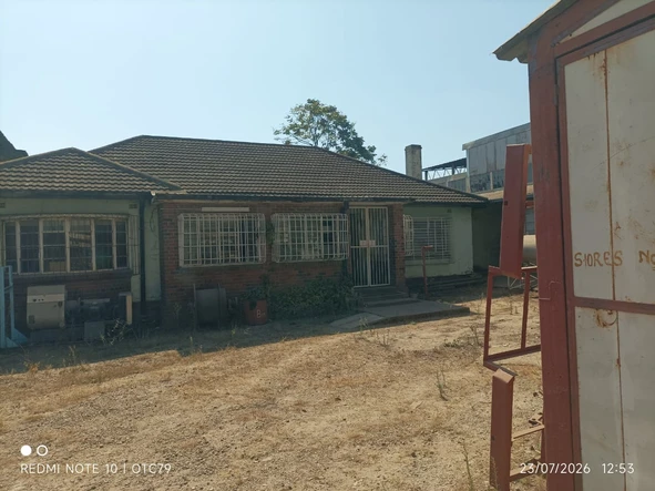 Commercial & Industrial Land