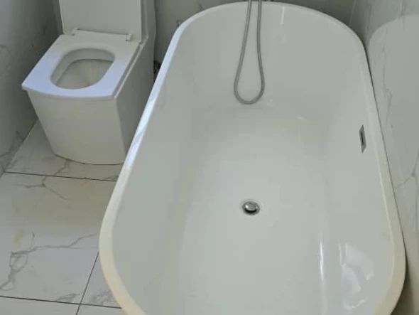 3 Bedroom Flat & Apartment