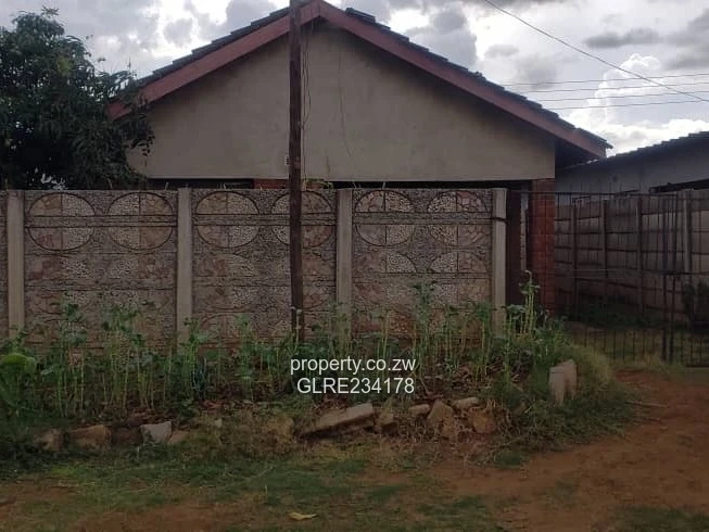 Warren Park 1 House For Sale (Income Generator)