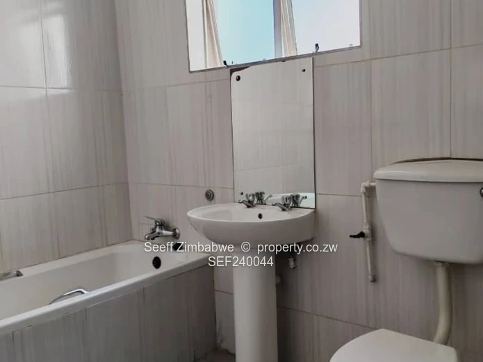 Selbourne Park | BULAWAYO Modern Family Home – Corner Stand