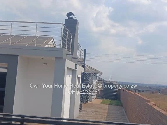 Pomona Nyeredzi Ridge 