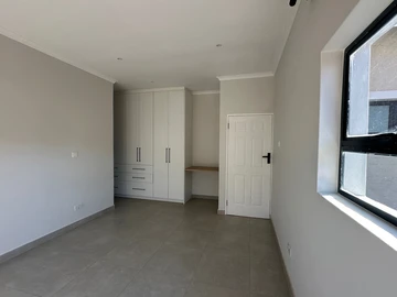 2 Bedroom Garden Flat