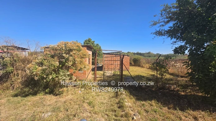 Crowhill Plot – Prime Location Near Roundabout