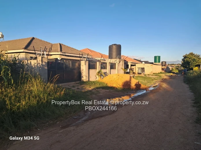 Damofalls Extension Vacant stand for sale!