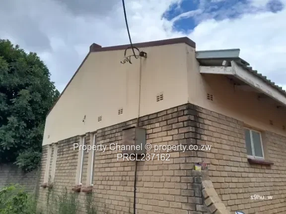 House for Sale in Damofalls Ruwa 