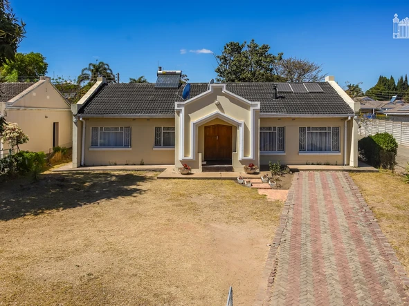 3 Bedroom Garden Flat