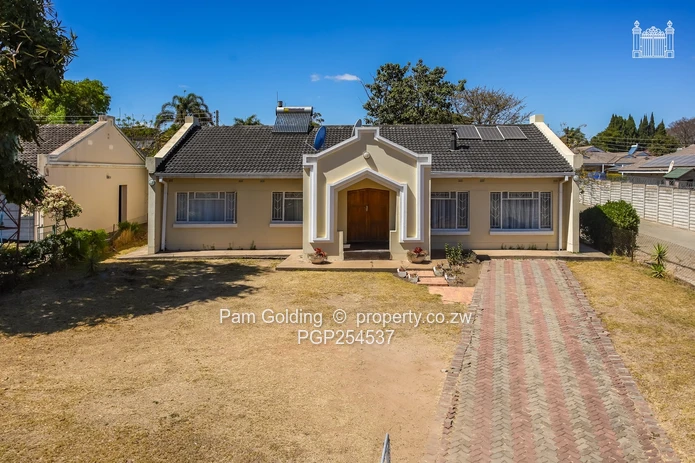3 Bedroom Villa on Coronation Avenue